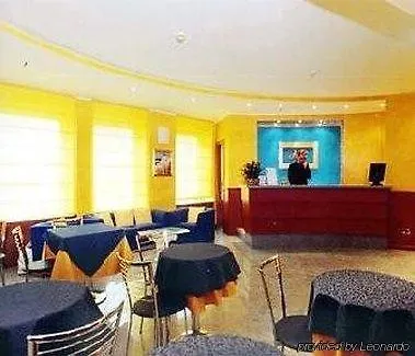 Kebhotel 3* Milán